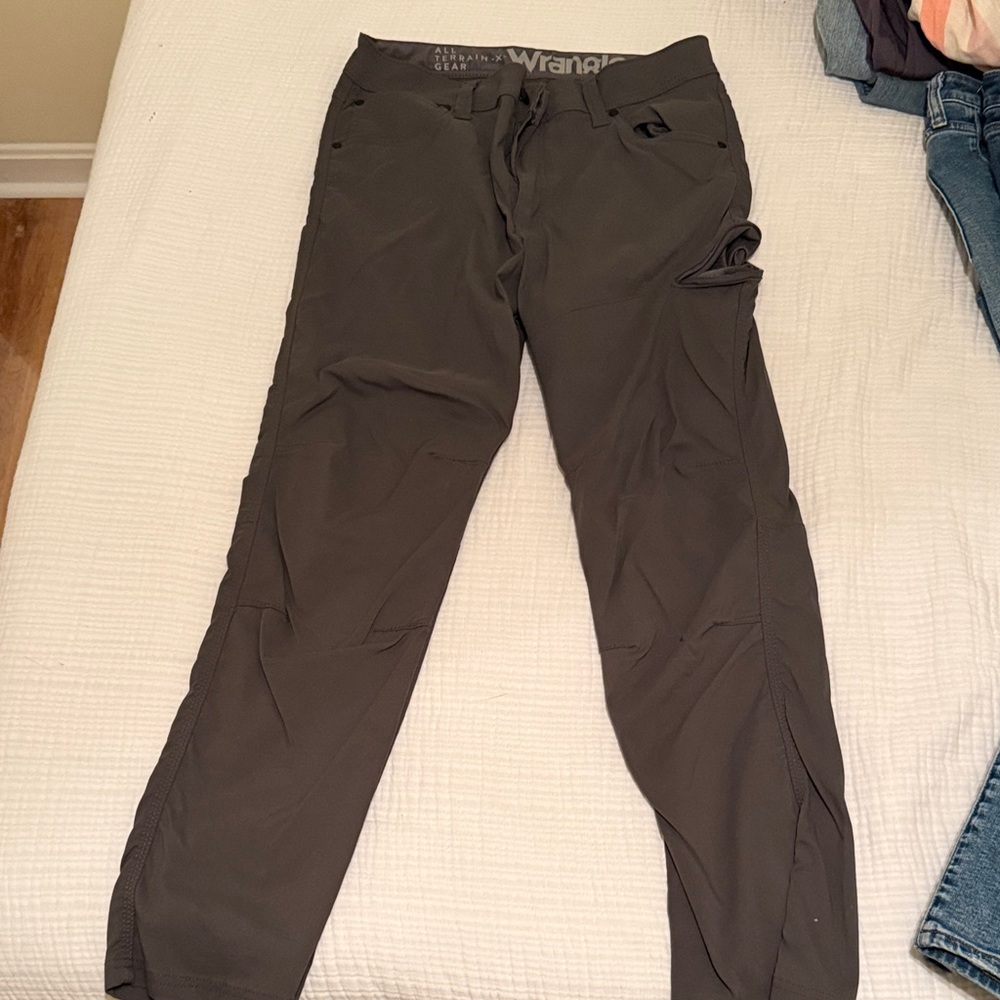 Wrangler Men's Charcoal Cargo Pants